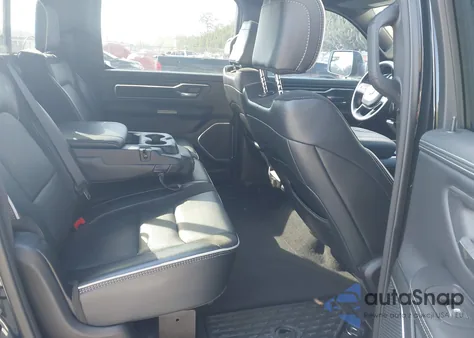 2025 Ram 1500 Laramie 4X4 5'7 Box z USA, uszkodzony, nr VIN 1C6SRFJP5SN578976